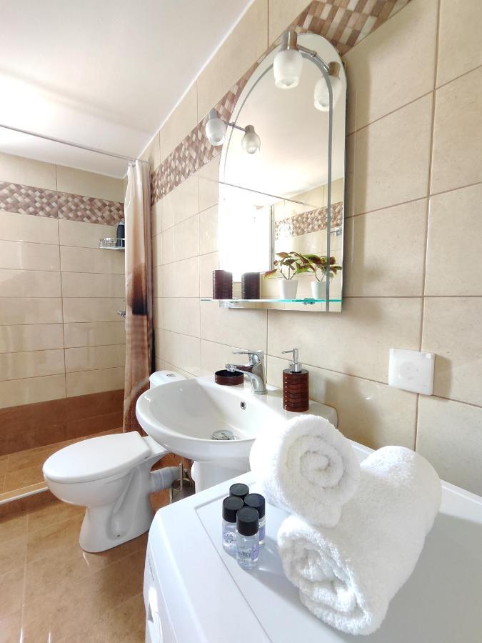 Oasis Apartments بيريسا المظهر الخارجي الصورة